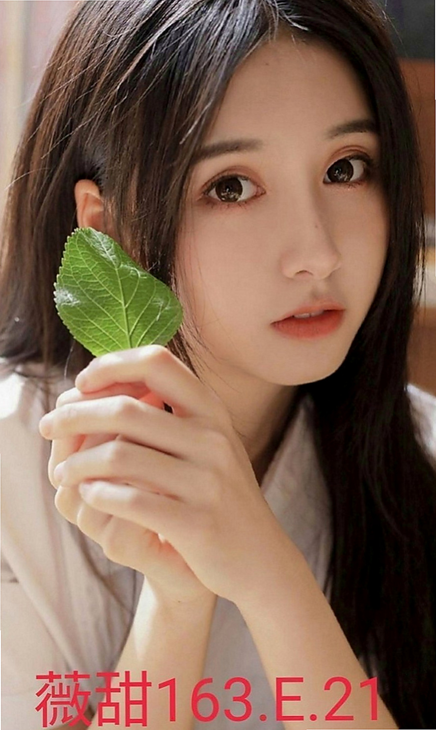 烏來找小姐：潔依 |幼幼學生妹|163cm|50kg|C罩杯|18歲|氣質外貿型 美腿超誘人的 身材火辣 大屁股大奶子大